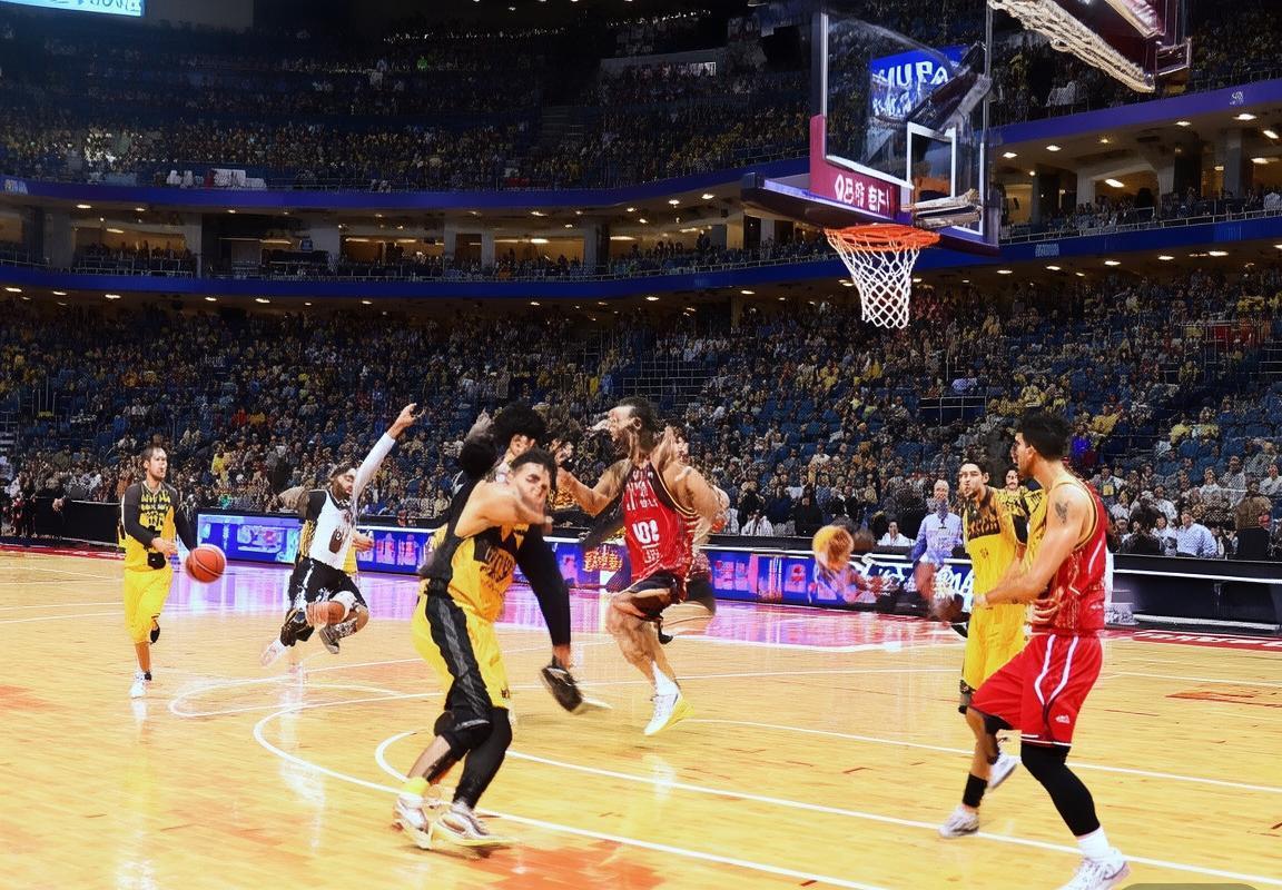 2017 CBA季后赛京深巅峰对决：精彩瞬间回顾(图1)