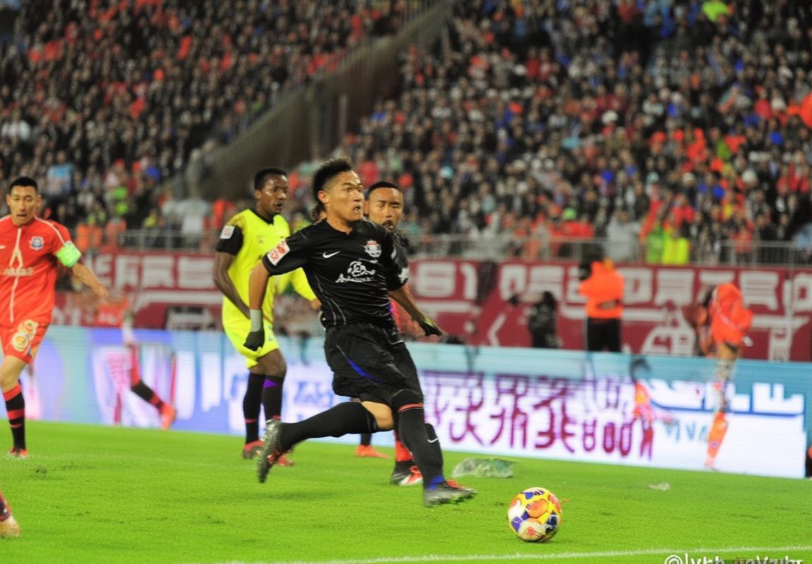 2016赛季河南建业对北京国安巅峰对决回顾：重塑联赛格局的关键之战(图1)