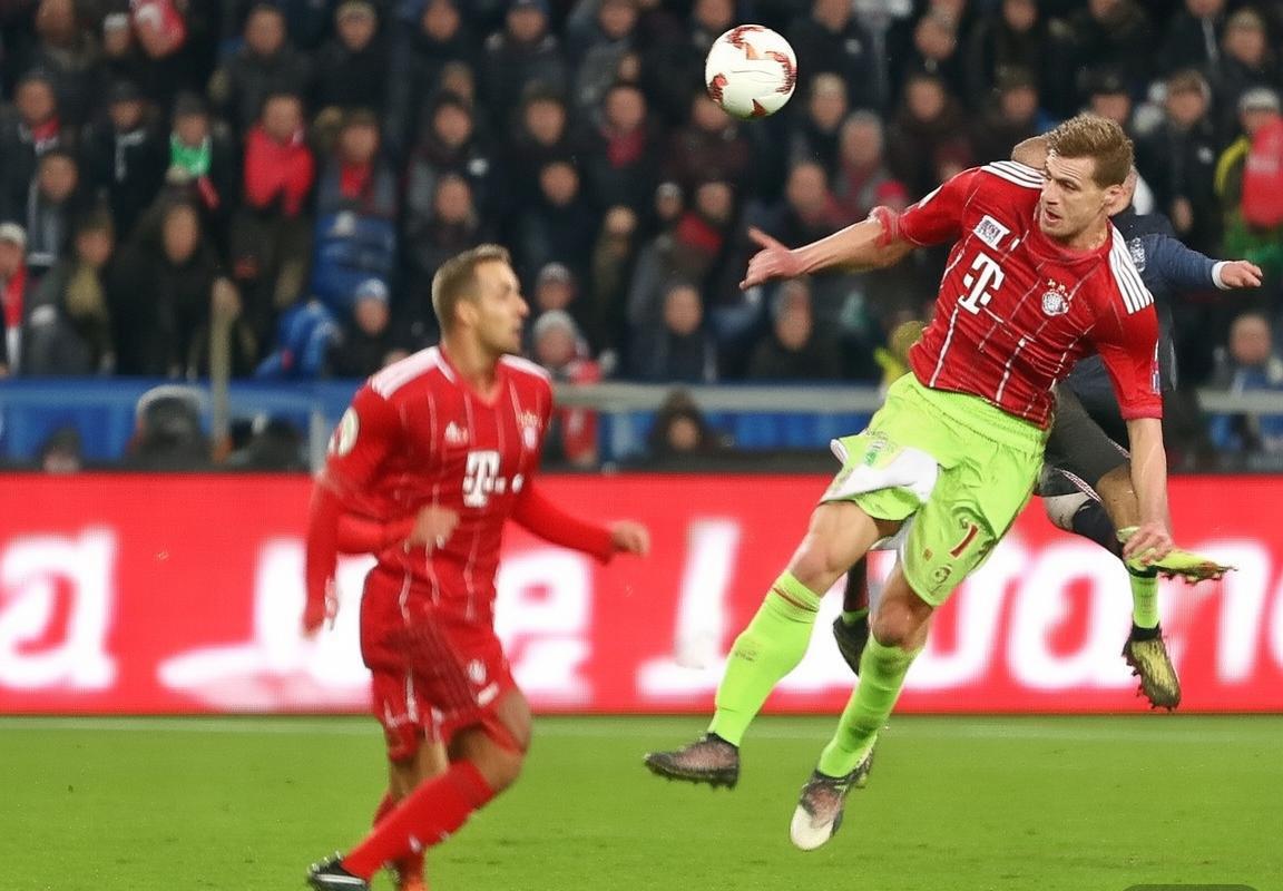 拜仁弗莱堡对决：激战回顾与战术解析(图3)